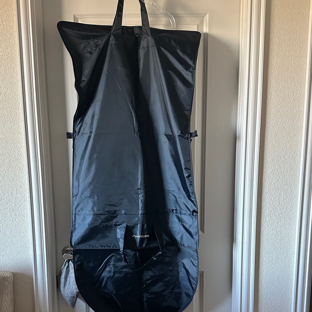 Elegant Black Travel Garment Bag